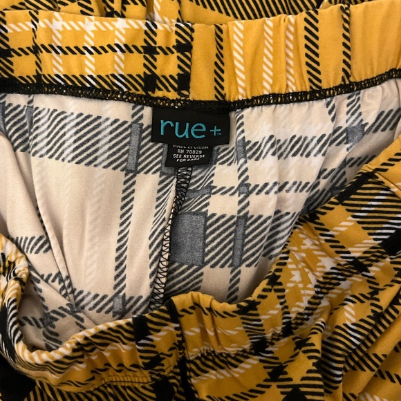 Rue 21 + flare leggings - Picture 3 of 4